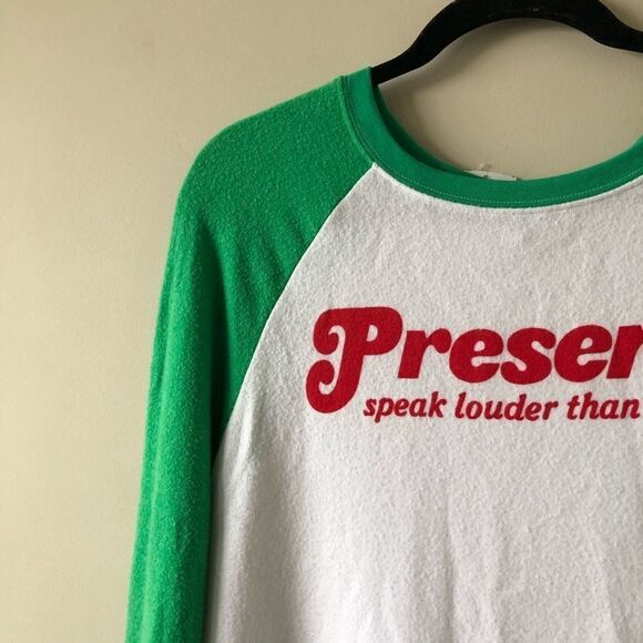 NWT-Wildfox "Presents Speak Louder Than Words" - Picture 4 of 7